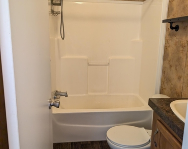 125 Hayman Drive - Photo Thumbnail 9