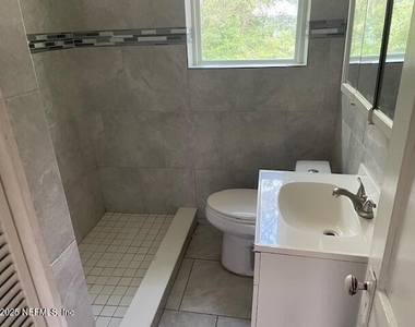 319 49th Street W - Photo Thumbnail 4
