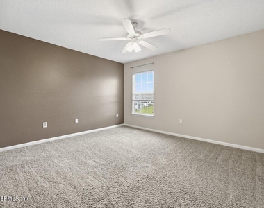 11152 Castlemain Circle S - Photo Thumbnail 15