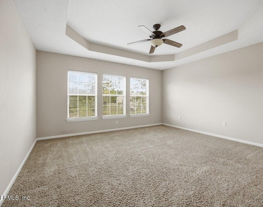 11152 Castlemain Circle S - Photo Thumbnail 16