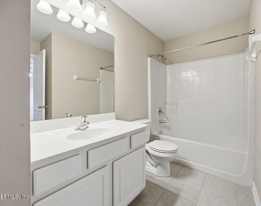 11152 Castlemain Circle S - Photo Thumbnail 14