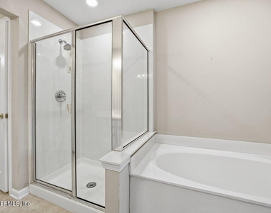 11152 Castlemain Circle S - Photo Thumbnail 20