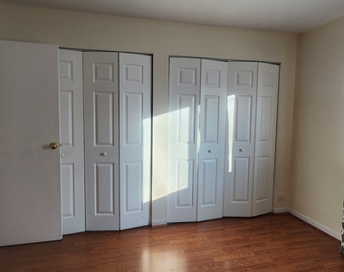 9422 Bay Colony Drive - Photo Thumbnail 7