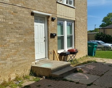 2200 Hebron Avenue - Photo Thumbnail 1