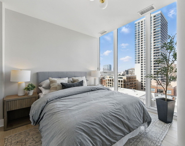 146 W Erie Street - Photo Thumbnail 11