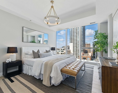 146 W Erie Street - Photo Thumbnail 6