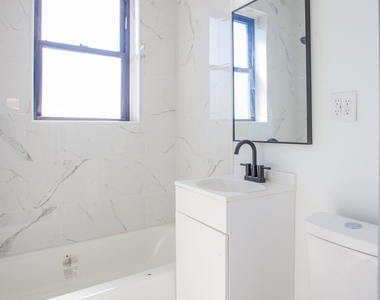 7505 S Yates Street - Photo Thumbnail 7