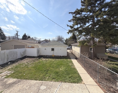 3126 Elder Lane - Photo Thumbnail 15