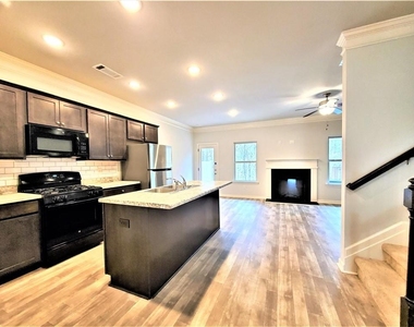 349 Turtle Creek Drive - Photo Thumbnail 4