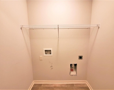 349 Turtle Creek Drive - Photo Thumbnail 17
