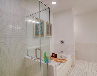 245 N Highland Avenue Ne - Photo Thumbnail 7