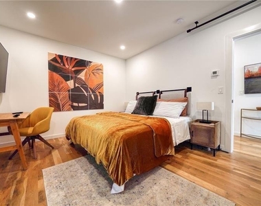 829 Barnett Street - Photo Thumbnail 30