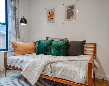 829 Barnett Street - Photo Thumbnail 27