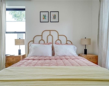 829 Barnett Street - Photo Thumbnail 23