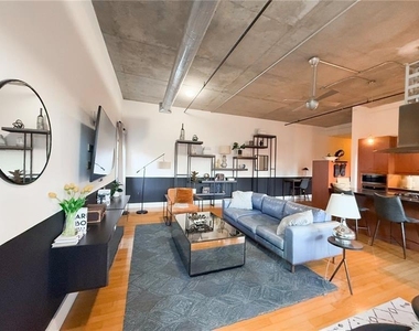 1058 Piedmont Avenue Ne - Photo Thumbnail 2