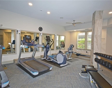 901 Abernathy Road Ne - Photo Thumbnail 19