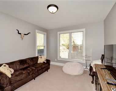 265 Windsor Gate Cove Ne - Photo Thumbnail 10