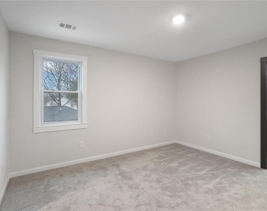 190 Adair Avenue Se - Photo Thumbnail 24