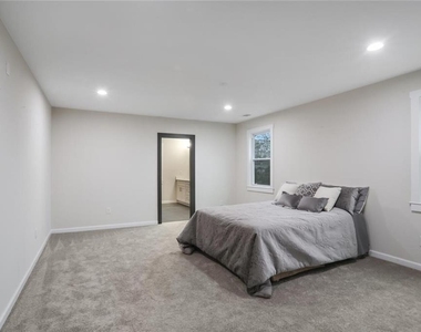 190 Adair Avenue Se - Photo Thumbnail 21