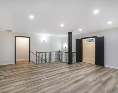 190 Adair Avenue Se - Photo Thumbnail 19