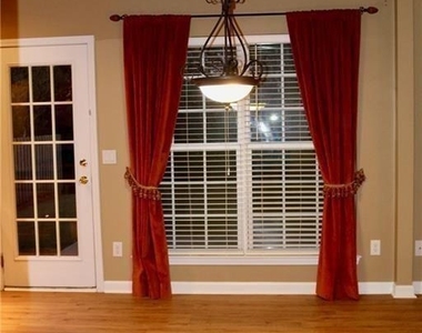 607 Hidden Close - Photo Thumbnail 2