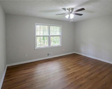 1802 Driftwood Place - Photo Thumbnail 24