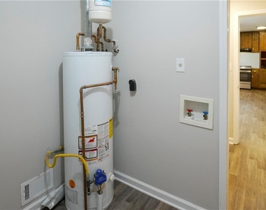1802 Driftwood Place - Photo Thumbnail 31