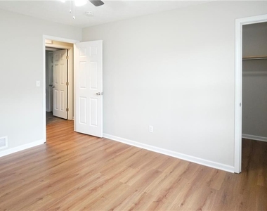 1802 Driftwood Place - Photo Thumbnail 16