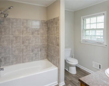 1802 Driftwood Place - Photo Thumbnail 20