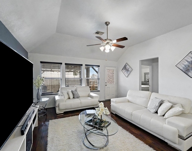 18523 Windy Stone Drive - Photo Thumbnail 11