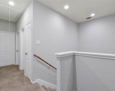 17142 Amarose Drive - Photo Thumbnail 11