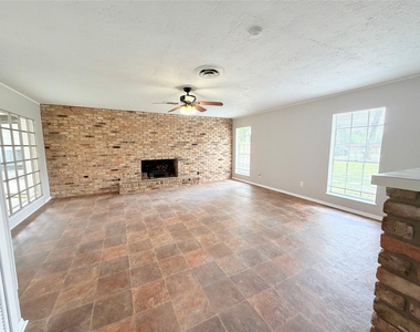 20729 Canterbury Road - Photo Thumbnail 10