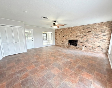 20729 Canterbury Road - Photo Thumbnail 11