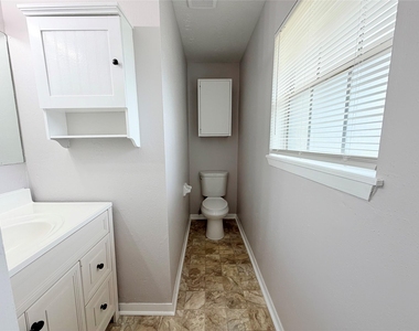 20729 Canterbury Road - Photo Thumbnail 22