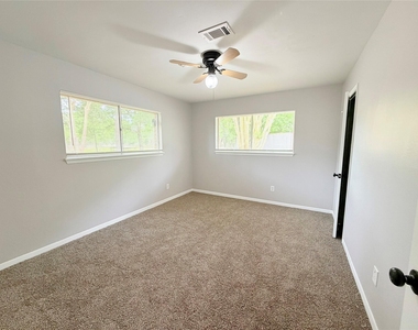 20729 Canterbury Road - Photo Thumbnail 18