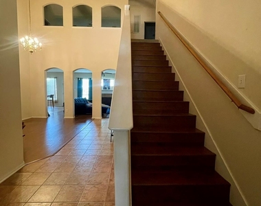 931 N Sky Drive - Photo Thumbnail 15