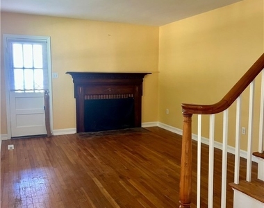 314 Thompson Street - Photo Thumbnail 5