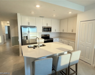 15375 Green Acres Avenue - Photo Thumbnail 3