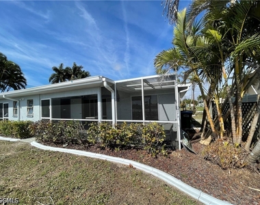 1156 Sw 43rd Street - Photo Thumbnail 9