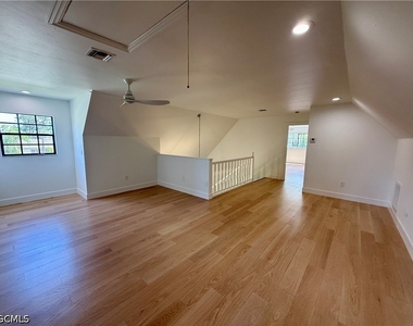 18422 Huckleberry Road - Photo Thumbnail 15