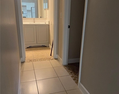 5130 Sw 30th St - Photo Thumbnail 7