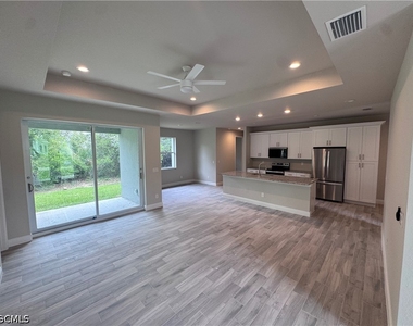 1305 Andover Drive - Photo Thumbnail 2