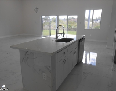 2809 55th Street W - Photo Thumbnail 8