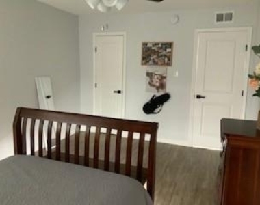 840 Threadneedle Street - Photo Thumbnail 31