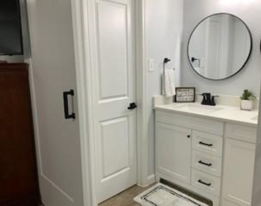 840 Threadneedle Street - Photo Thumbnail 25