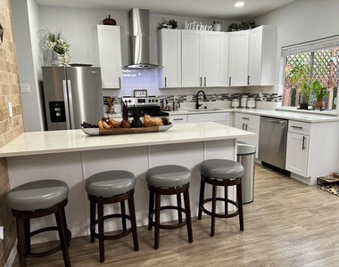 840 Threadneedle Street - Photo Thumbnail 10