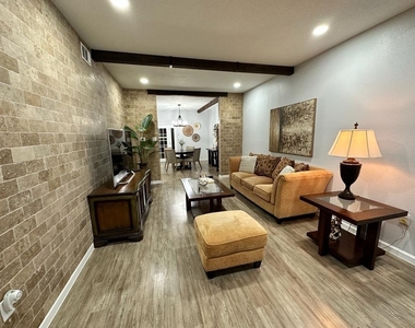 840 Threadneedle Street - Photo Thumbnail 7