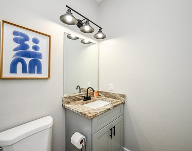 5007 Briscoe Street - Photo Thumbnail 14