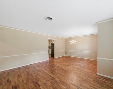 4406 Rosebay Drive - Photo Thumbnail 8