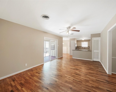 4406 Rosebay Drive - Photo Thumbnail 15
